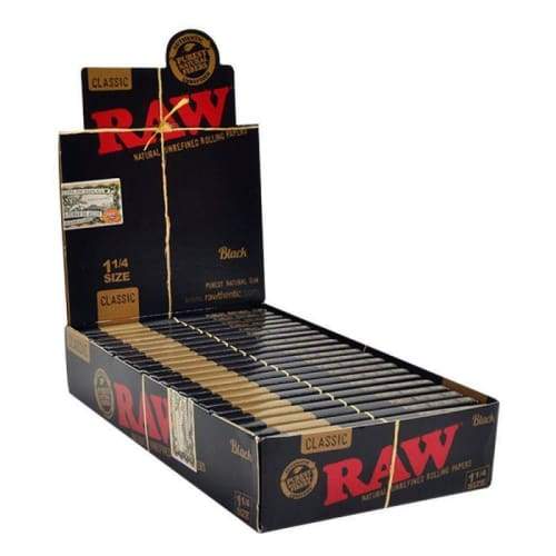 RAW Black Classic Rolling Papers | 1 1/4 | 24pk Display